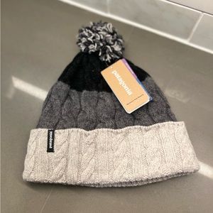 Patagonia Women's Pom Beanie, Glacier Stripe: Drifter Grey